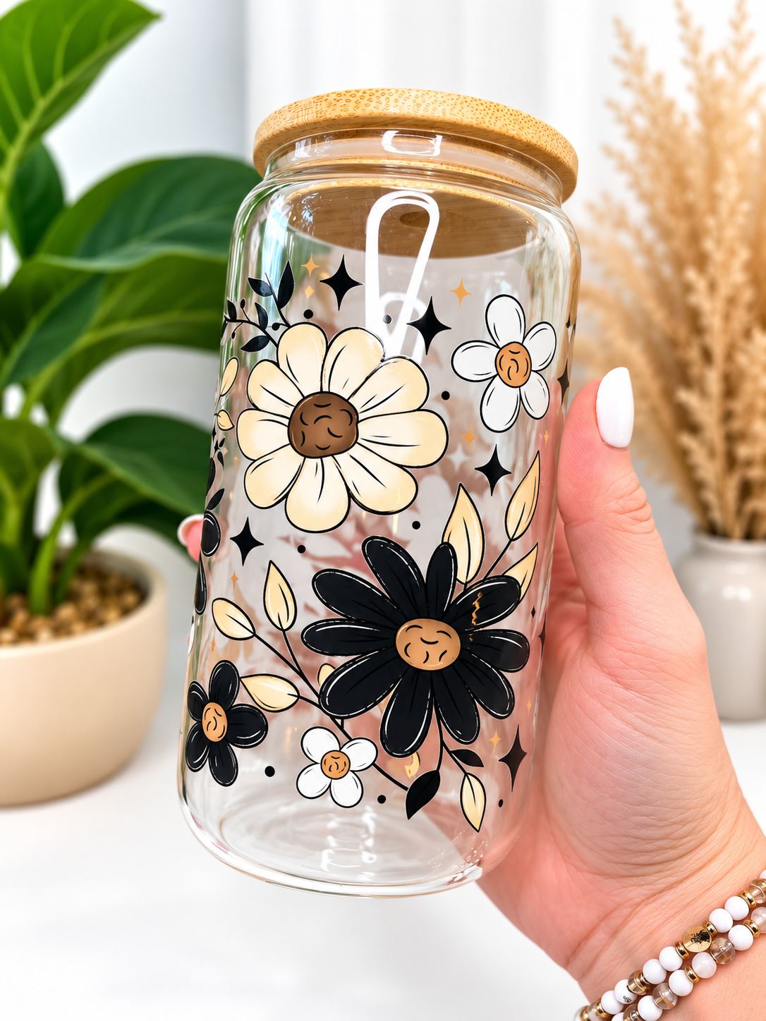 Black & Cream Daisy Glass Can Tumbler